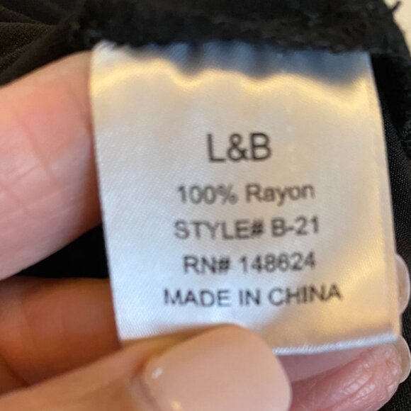 L&B Black Eyelet Rayon Trapeze Dress with Elasticized Shoulder Size L/XL Witchy - Picture 4 of 11